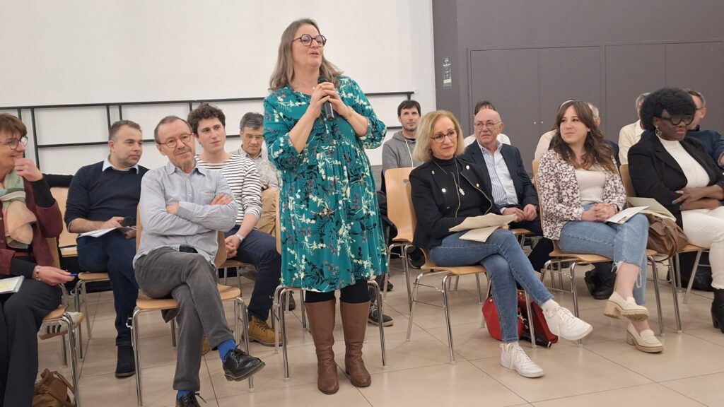 Réunion Salle Michel Dinet