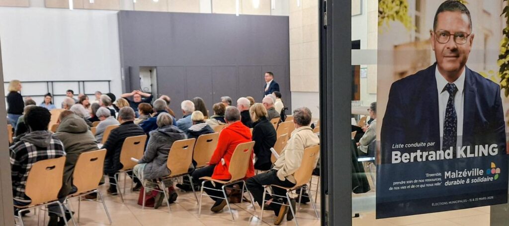 Réunion Salle Michel Dinet